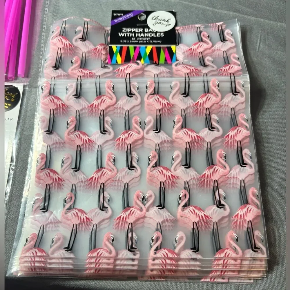 5 pc NEW Flamingo-Themed Party Supplies Set - Pink
